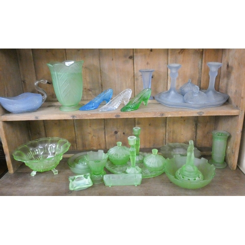 62 - A quantity of assorted green glassware and similar blue glassware