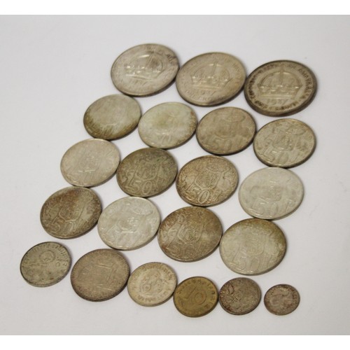 821 - Lot of silver Australian 50 cent coins together with two Australian crowns and German Reichmark etc