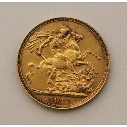 633 - 1911 George V full gold sovereign