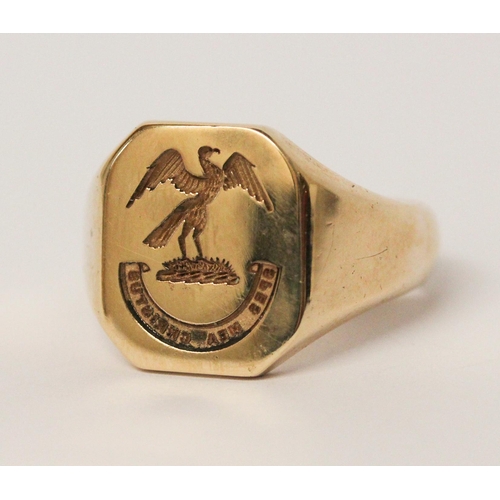 635 - A gold intaglio seal panel signet ring, hallmarked 9ct gold, ring size S, weight 10 g