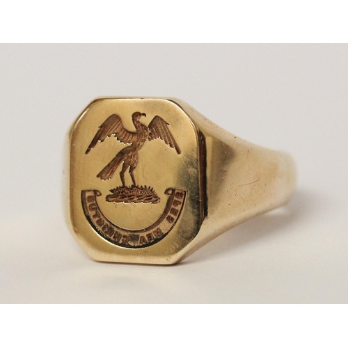 635 - A gold intaglio seal panel signet ring, hallmarked 9ct gold, ring size S, weight 10 g