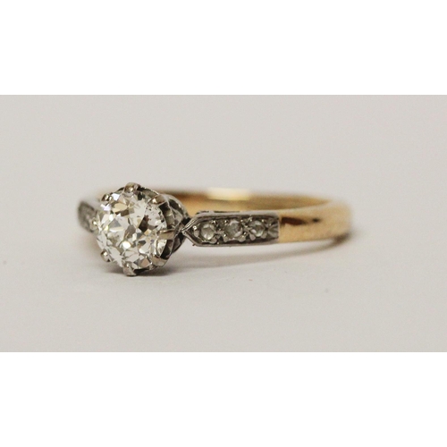 685 - 1930's diamond engagement ring, set circular old brilliant cut diamond on small diamond shoulders, s... 