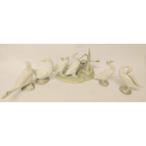 352 - Lladro & Nao - geese figurines