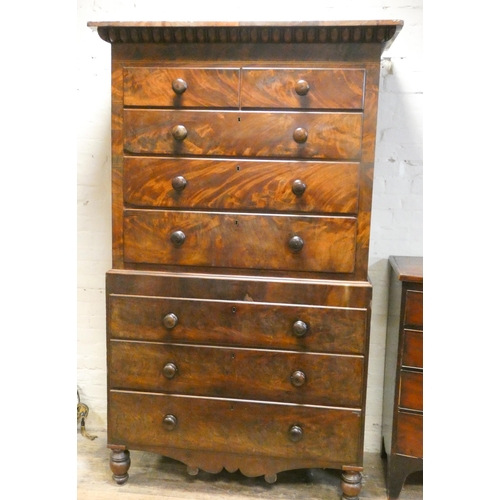 386 - Victorian mahogany chest on chest, fitted six long and two short drawers with bun handles, 3'9