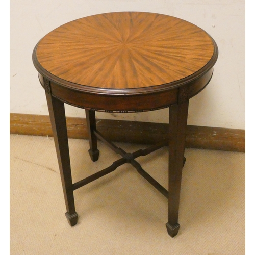 408 - Early 20th century circular mahogany occasional table by Waring & Gillows, 2' diameter