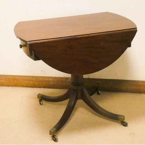 410 - Late Georgian mahogany drop leaf Pembroke table on pillar and quadruple base to brass feet, 32