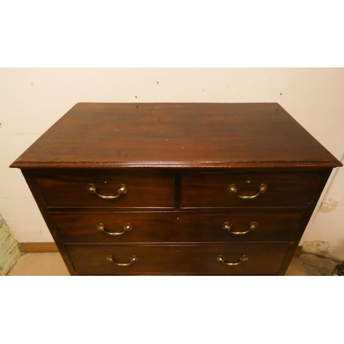 426 - Georgian mahogany 2 section chest of four long and two short drawers with brass handles, on bracket ... 