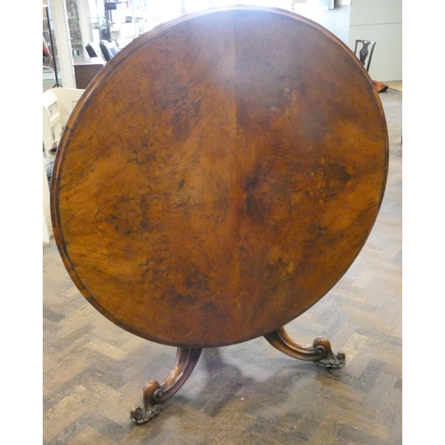 467 - Victorian figured walnut circular walnut snap top breakfast table on pillar and tripod base, 49