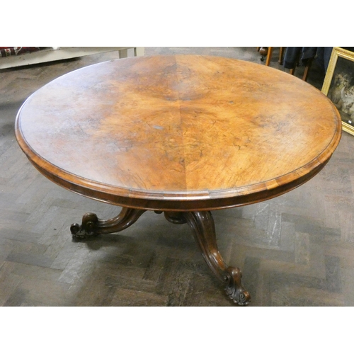 467 - Victorian figured walnut circular walnut snap top breakfast table on pillar and tripod base, 49