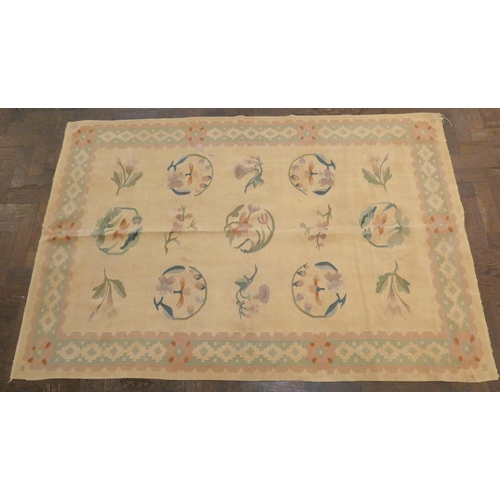 178 - A large fawn and patterned Kilim style wool pile rug, 5'9 x 3'9