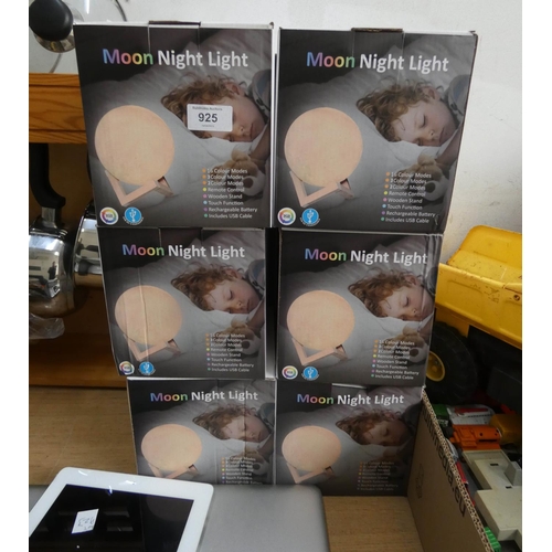 925 - Twelve new moon nightlights with sixteen colour modes, remote control, USB cable etc