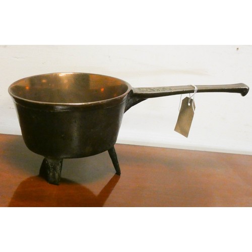 388 - Heavy antique copper melting pot style saucepan on three feet, handle marked 3WS