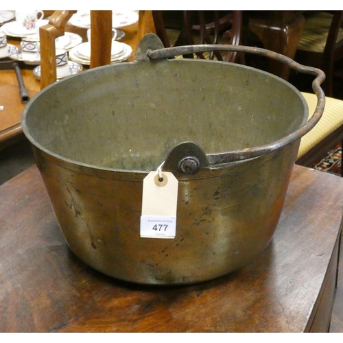 477 - Heavy Victorian brass preserve pan, 14