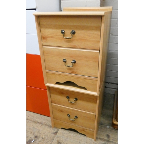 33 - A pair of modern pine two drawer bedside chests