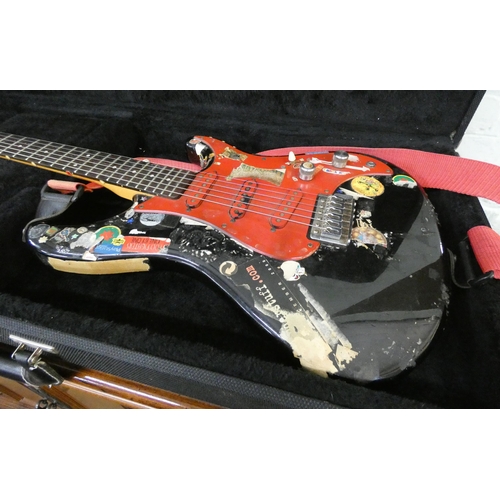 116 - A Yamaha SE20 electric guitar in a Stag hard carry case