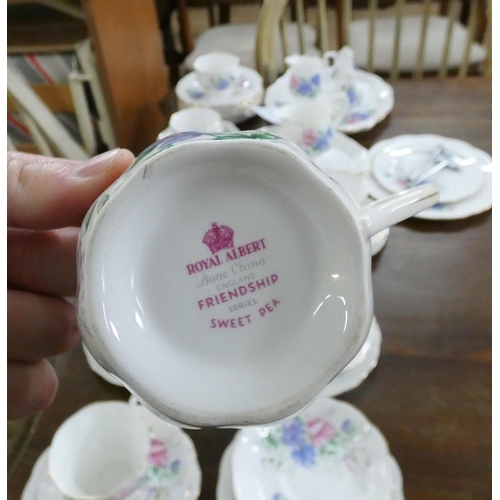 137 - Forty piece set of Royal Albert Sweet pea pattern bone china tea ware