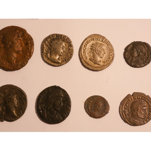 558 - A collection of 21 Roman coins in base silver and bronze, various emperor's from Antonius Pius to Co... 