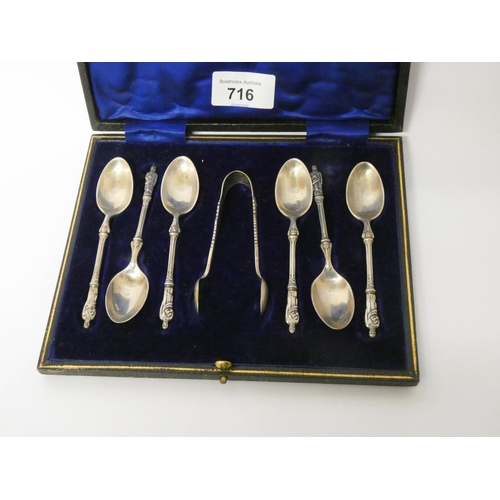 716 - A set of 6 Edwardian silver apostle spoons and a similar pair of sugar nips in fitted case. Spoons h... 