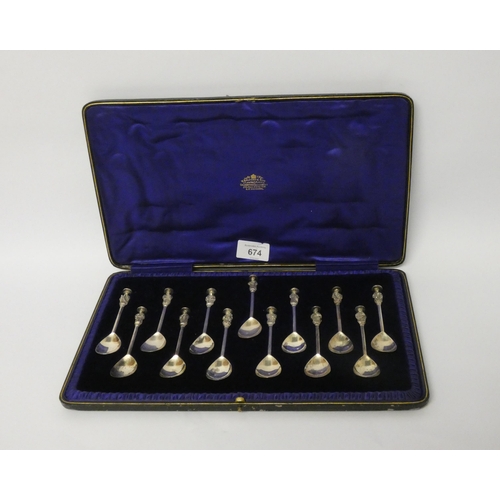 674 - Set of Elizabethan style seal topped Apostle spoons, of 13 spoons representing the Saviour and the 1... 