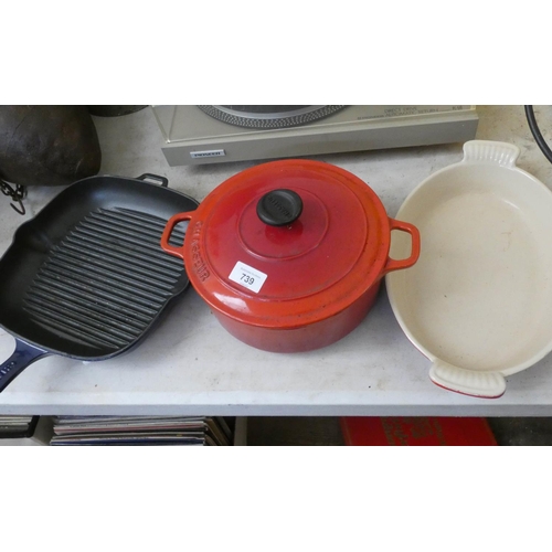 739 - Le Creuset style grill pan, pot with lid and dish