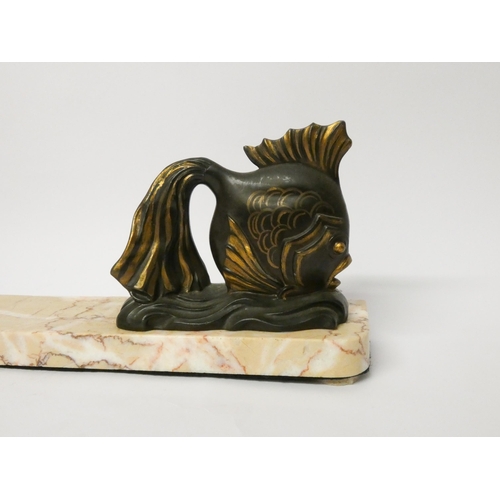 158 - An Art Deco onyx and spelter group of bookends depicting fish, 48cms across