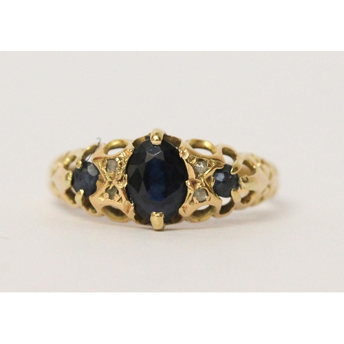 468 - Victorian sapphire and diamond ring, on 18ct gold band, hallmarked. Ring size L