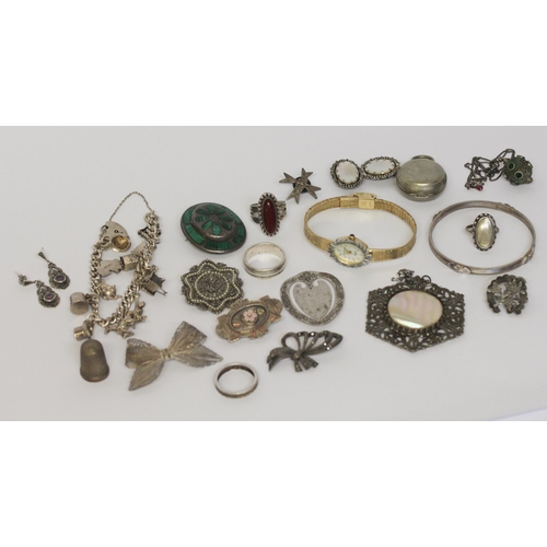 454 - Victorian silver jewellery to include brooches, bangle, dress rings, marcasite etc