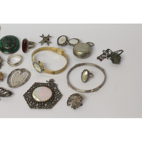 454 - Victorian silver jewellery to include brooches, bangle, dress rings, marcasite etc