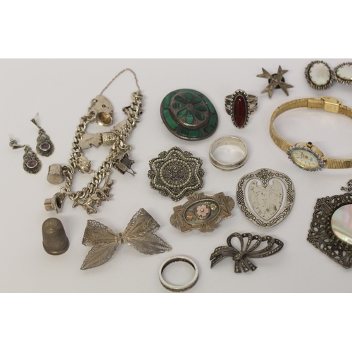 454 - Victorian silver jewellery to include brooches, bangle, dress rings, marcasite etc