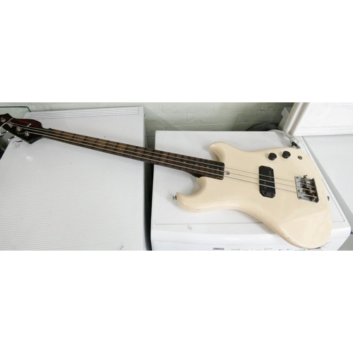 75 - A West Tone Spectrum ST electric bass guitar