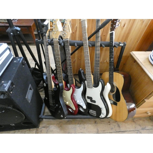 80 - Various guitar microphone stands etc