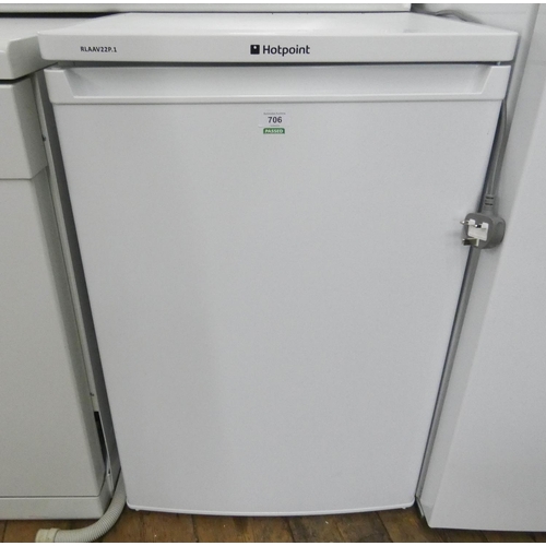 706 - A Hotpoint worktop height fridge