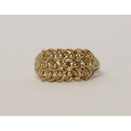 481 - 9ct gold keeper ring, hallmarked, ring size S, weight 4.1g