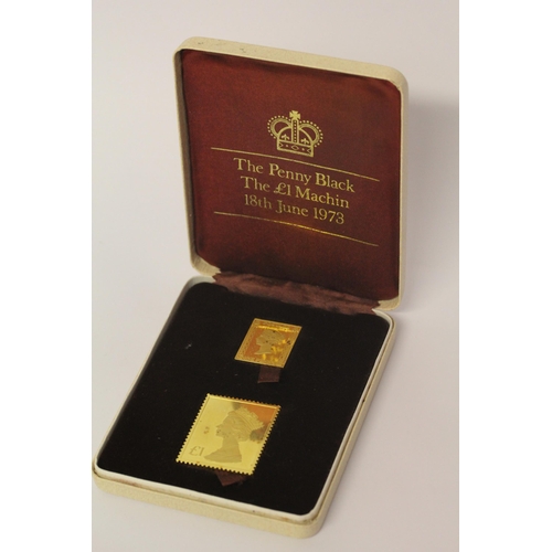 500 - 22ct yellow gold Stamp Replicas - The Penny Black and the £1 Machin 1973.  Set Number 1703 / 3000