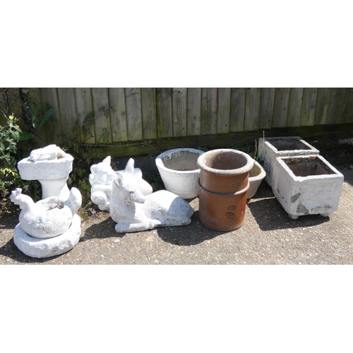 810 - Five assorted garden planters and four garden ornaments of animals etc (9  in total)