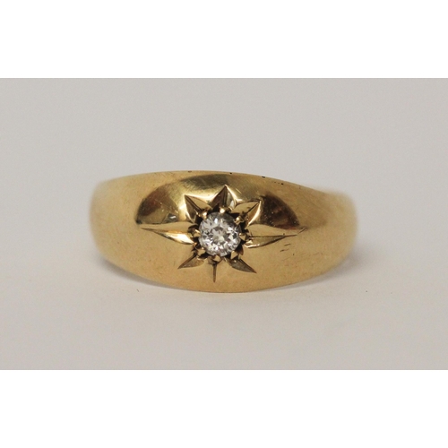 467 - Victorian 18ct yellow gold gents solitaire diamond set gypsy ring, hallmarked, ring size S, weight 5... 