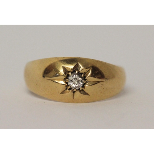 467 - Victorian 18ct yellow gold gents solitaire diamond set gypsy ring, hallmarked, ring size S, weight 5... 