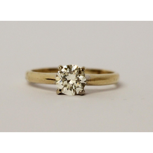 540 - A diamond solitaire ring, in a claw setting, diamond weighs 1.01 cts, hallmarked 18ct yellow gold ba... 