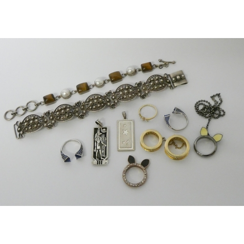 551 - Tigers eye and pearl silver bracelet, filigree bracelet, ingot pendants etc