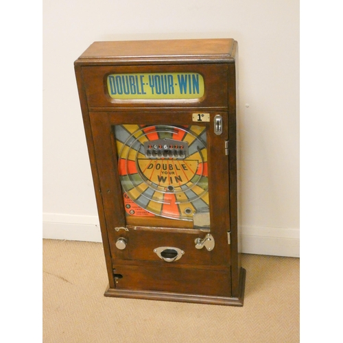 400 - A vintage Double your Win penny in the slot ball bearing amusement machine