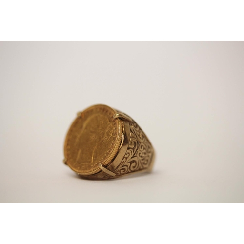 604 - Victoria 1886 Young bun head gold sovereign, mounted as a gent's ring, on hallmarked 9ct gold band, ... 