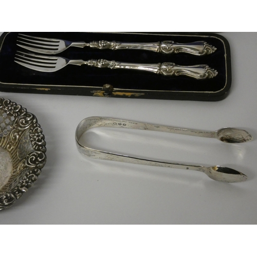 501 - A pair of Edwardian silver pierced bon-bon dishes, Birmingham 1902, a silver jam spoon, pair of silv... 