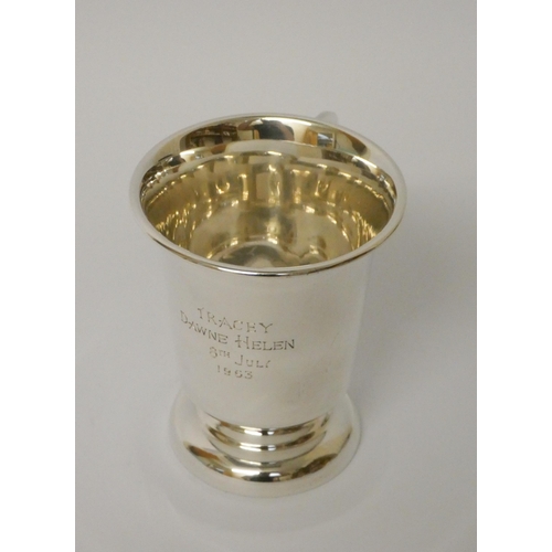 505 - A modern silver Christening cup, with presentation inscription dated 1963. Weight 3 troy ounces