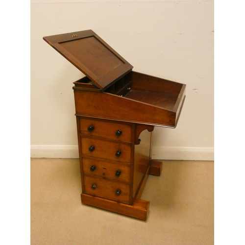 61 - A Victorian mahogany Davenport fitted four drawers with green leather slope, 21