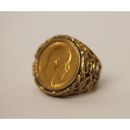 402 - Edward VII Half gold Sovereign, 1909, mounted as a ring, setting hallmarked 9ct gold, gross weight 1... 