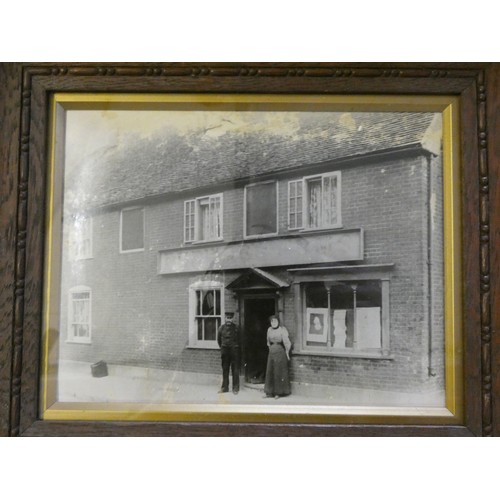 114 - A double sided 'Brewers Arms' pub sign together with an original framed photograph of Brewers Arms