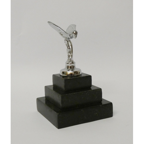 204 - A Spirit of Ecstasy style desk top paperweight