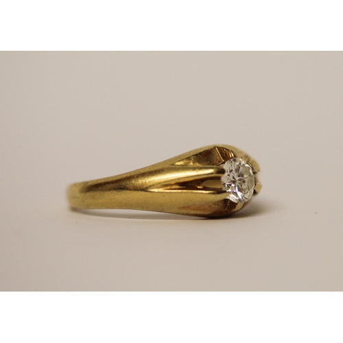 382 - 18ct yellow gold diamond signet ring, with a claw set brilliant cut diamond, hallmarked, ring size R... 