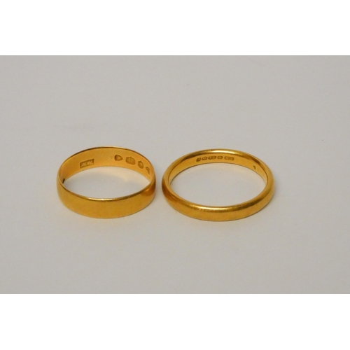 375 - Two antique 22ct yellow gold wedding bands, weight 6.4g