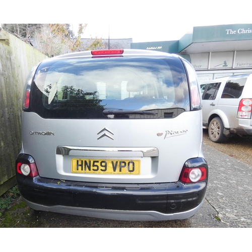 824 - Citroen C3 Picasso VTR Plus motor car, 1400cc Petrol, Reg No HN59 VPO,  Mot expired. Deceased estate... 